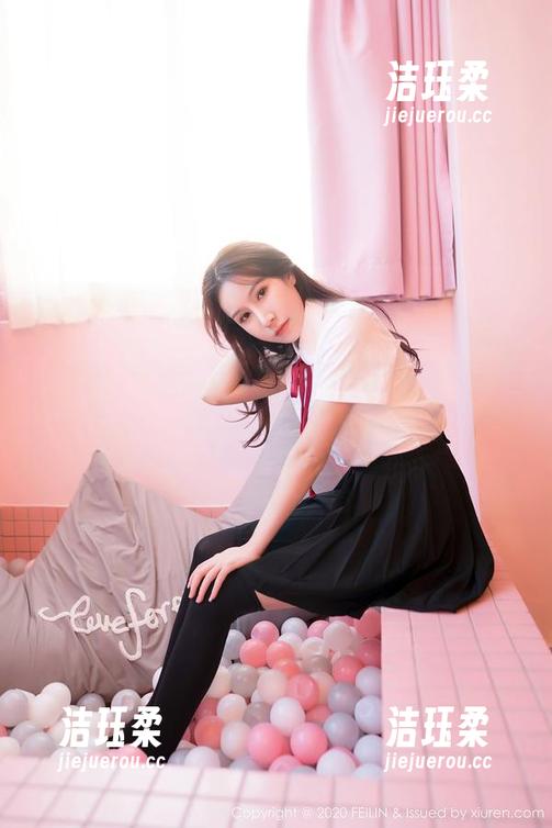 Feilin嗲囡囡-施忆佳KITTY Feilin嗲囡囡 - 施忆佳KITTY的照片,清纯像是刚从学校逃出来