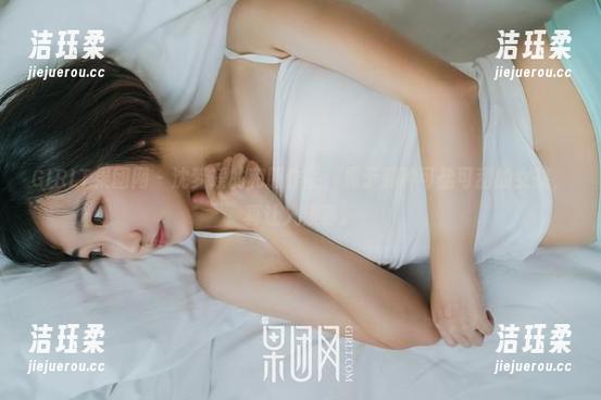 GIRLT果团网 - 沈梦瑶的和服作品，属于那种可盐可甜的女孩，真让人羡慕。