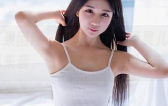 GIRLT果团网 - 圣诞前夕，通灵儿的写真集来袭，资源就像糖果那么丰富