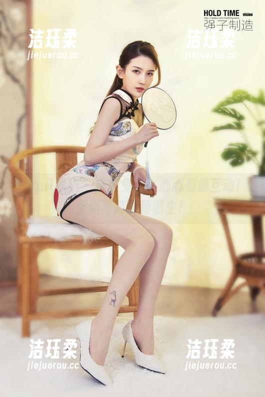 Ligui丽柜-心心 Ligui丽柜 - 亲亲兔兔,心心频频互动!全新写真更新诞生!