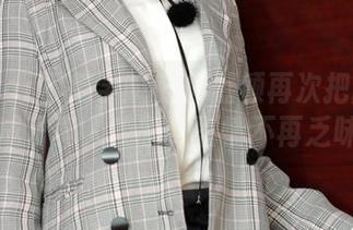 MFStar模范学院 - 何嘉颖再次把高清写真玩成了真人戏剧,剧情不再乏味了!