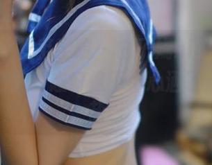 MFStar模范学院 - 白子嫣nicky的JK图集:她的姿态好像不小心洒了点青春的盐巴