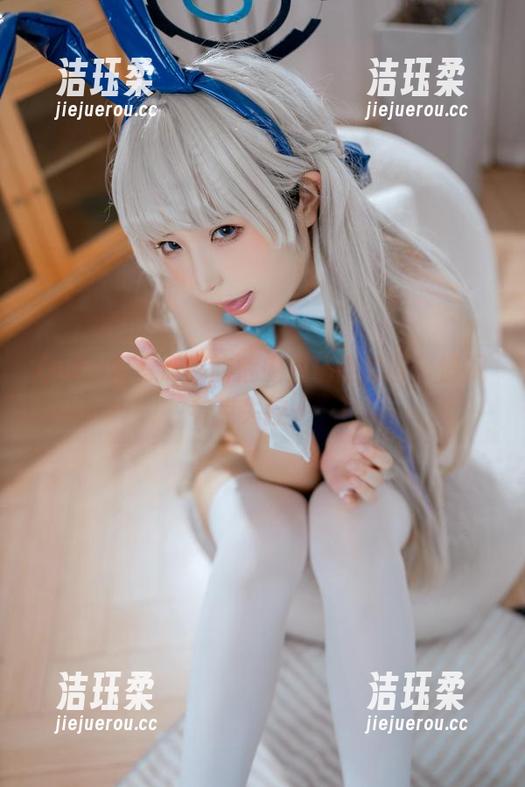 Quan冉有点饿 Quan冉有点饿的魅魔兔精选套图,情况有点失控……
