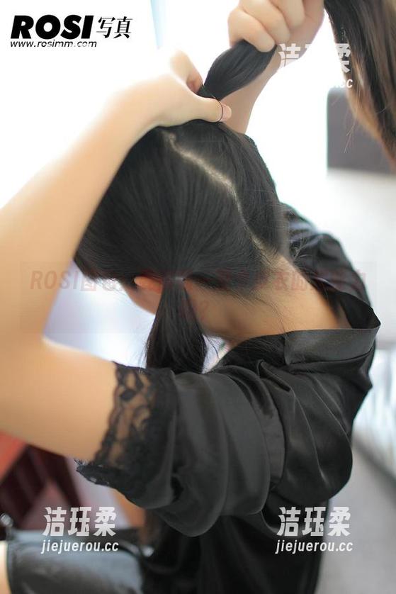 ROSI写真 ROSI图包:要解锁一整个皮衣的超能力吗?
