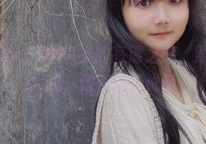 Sayako＿今年4岁的高清之旅，照片中的大凤，像在悄悄说话
