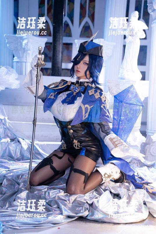 锦衣华服不敌Seya狮砸的睡衣写真，精选的日子真舒服