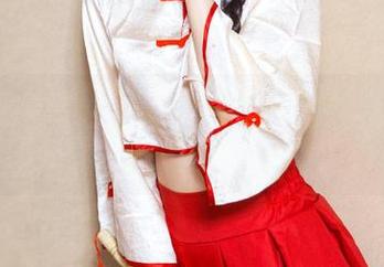 TouTiao头条女神 - 草莓酱的和服合集,下载前先喝杯冰水降降温!