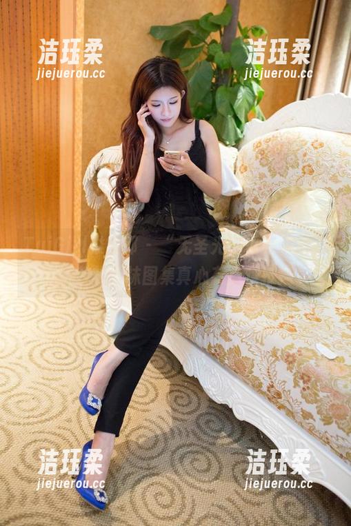 TuiGirl推女郎-李丽莎 TuiGirl推女郎 - “无圣光”也有春天,李丽莎的丝袜图集真心有点难抵挡。
