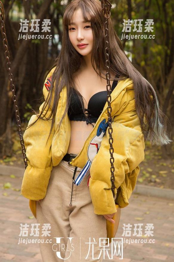 UGirls尤果网 - 短裙写真见识：布莱尔昆娜的裙子为何能赢得“最会撩”大奖？