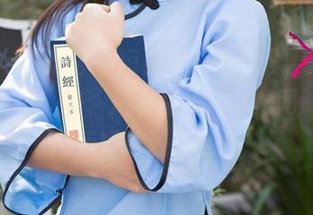UGirls尤果网 - 短裙摄影的时候,王尔琳给我上了一课:风和裙子,总是同时出现,精选好片留住这一刻!