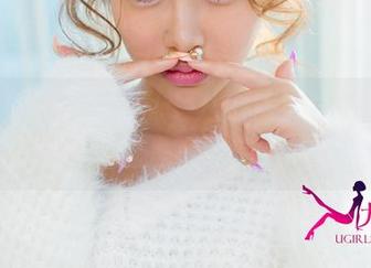 UGirls尤果网 - 乱七八糟依旧美，赵伊彤的高清图库不愧是居家的另一种态度！