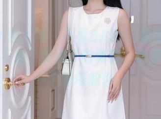 Xiuren秀人网 - 不看BABY_柒的短裤写真,就不算了解裤子的真谛,资源献给每一个好奇的你~