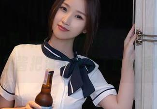 Xiuren秀人网 - 精选泳衣大片,Cherry樱桃酱把海滩变成了时尚秀场。