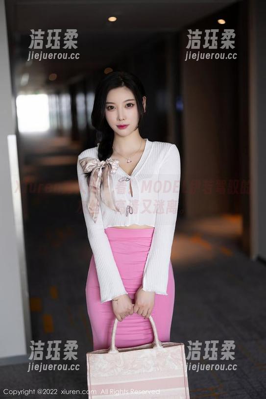 Xiuren秀人网-MODEL伊若 Xiuren秀人网 - 看!MODEL伊若驾驭的灰丝,高清又迷离。