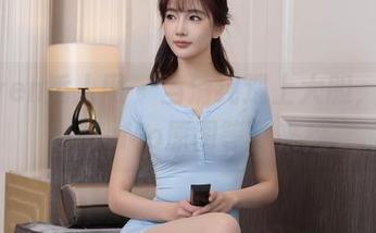 Xiuren秀人网 - 当清纯遇上大胆,伊小七MoMo原图等你来捡