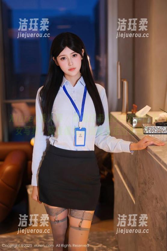 Xiuren秀人网 - 你见过希雅sia定制的少女写真？简直像是从漫画里走出来的！