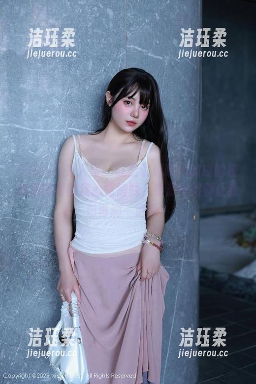 Xiuren秀人网 - 我能说瑶啊摇的瑶的校服原图看得我心情愉悦，资源好得都让我想再刷一遍吗？