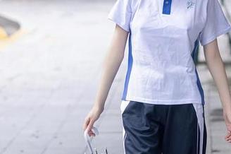 Xiuren秀人网 - 想看绮里嘉Carina的体操服？抓紧时间，原图集正好在这里晃荡