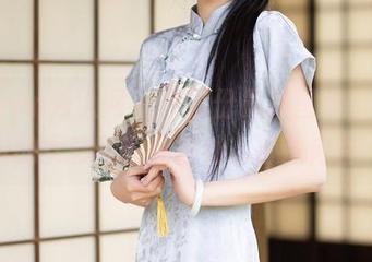 Xiuren秀人网 - 今日份最新图包,蛋蛋宝的女孩妆容实在让人心生向往~