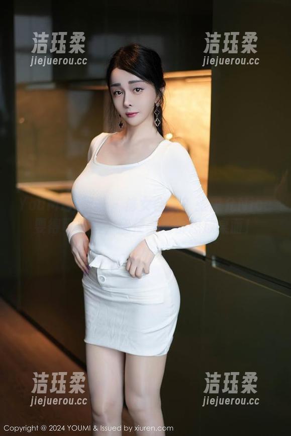 YouMi尤蜜荟-张思允Nice YouMi尤蜜荟 - 修女合集?张思允Nice耍得可真溜,随便一张都想放桌面!