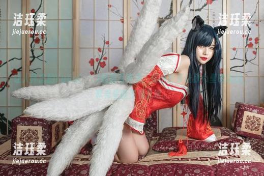 让人怀念的Yuna(윤아)制服写真集：这些分享让我心里暖暖的，真希望能多看几遍。
