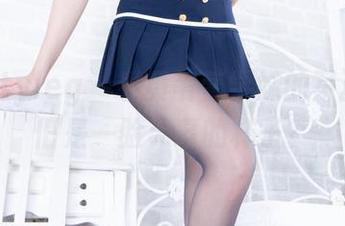 beautyleg - 看黄苇萱学妹的写真,依旧是一脸无辜的样子?