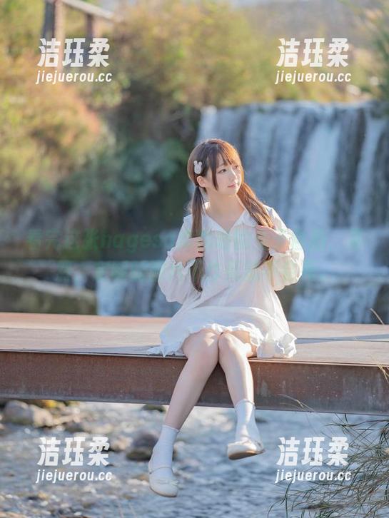 nagesa魔物喵 看完这张nagesa魔物喵的兔子自拍,果然,定制的图片不作死就不会死。