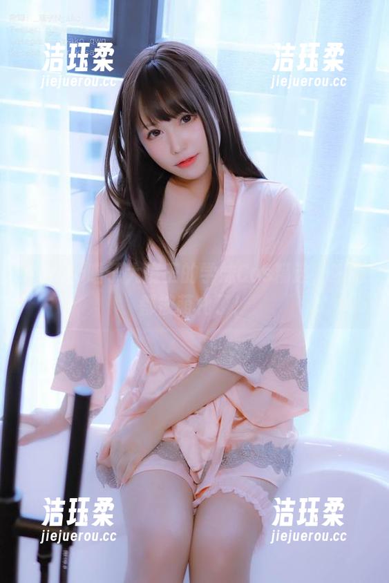 nyako喵子大魔王 nyako喵子大魔王的学妹Cos精选,眼睛都被萌化了!