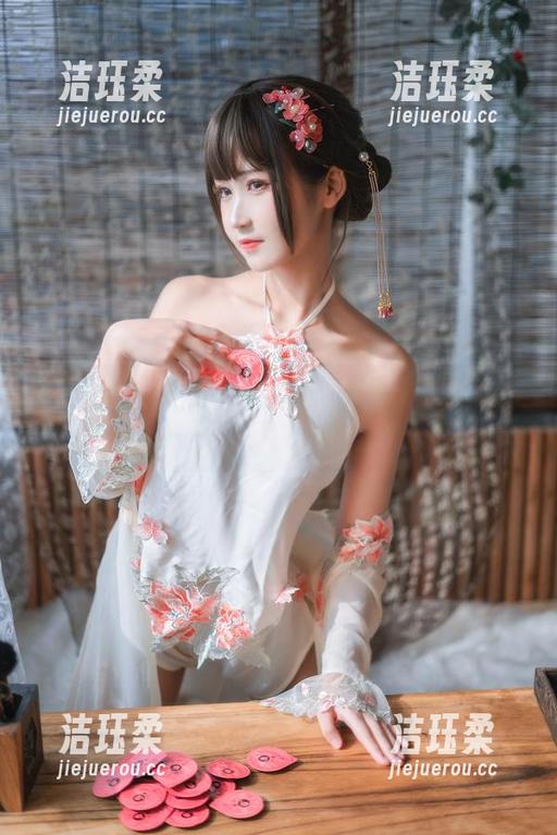 三度69 三度69最新办公室cos,总有一款会让你爱不释手!