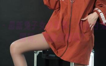 丽柜 - 最新兔子女仆写真:当小白兔穿上围裙,你能拒绝吗?