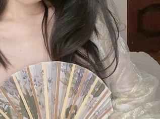 蕾丝与喵：倦倦喵cos的时刻，图片里藏着静谧的倦意
