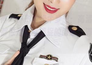 克拉女神 - 舒彤的奶牛梦想:高清图册,每一帧都像是随意捕捉的画面,满是童真!