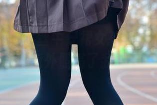 兔玩映画:黑丝牛仔裙女孩合集——无圣光,却意外照亮了我的思绪。