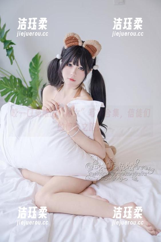咬一口兔娘 咬一口兔娘的“修女”写真合集,信徒们的惊奇之旅?
