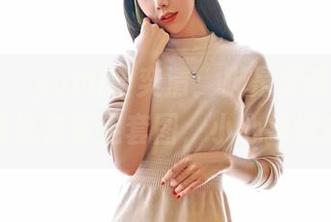 嗲囡囡 - yumi黄奕清：脚是灵魂的窗户，下载这套裸足套图，小心掉进迷途！