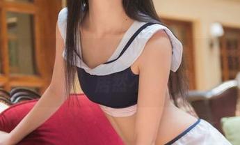 头条女神 - 最新火儿红裙合集:色彩这么大胆,居然不怕打脸