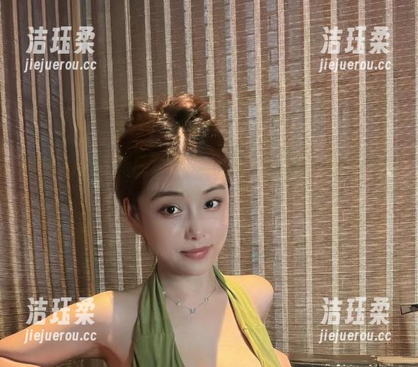 奶雯 微密圈 - 最新黑色写真,奶雯完全把一切都统统黑掉了。