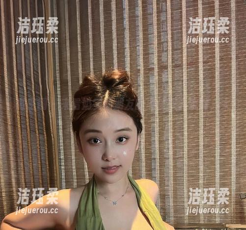 奶雯 微密圈 - 来看奶雯和朋友的搞怪双人定制,太妙了!