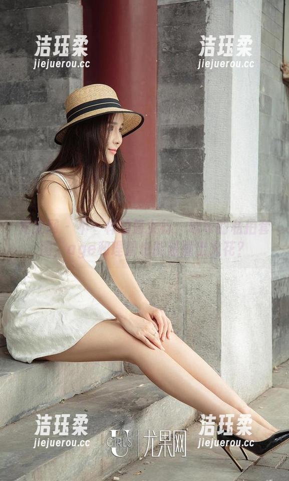 尤果网 - 不一样的修女行：球球的私拍套图，age和理智也能碰撞出火花？