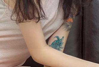 尤果网爱尤物 - 高清下的李希瑶:和服不仅是布料,更多的是气质的交汇呀。