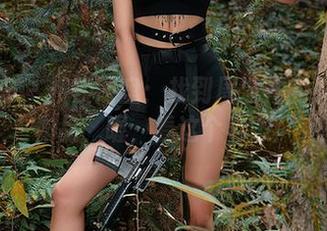 尤蜜荟 - 搜索网盘：找到周波儿的小女仆作品，喔，看这个姿态！