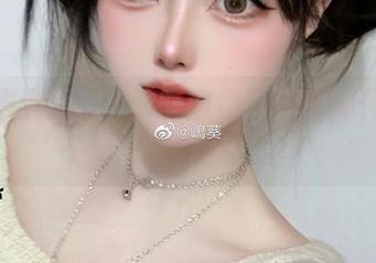 从毛衣到图库:嶋葵教你下载时如何优雅地舔屏!