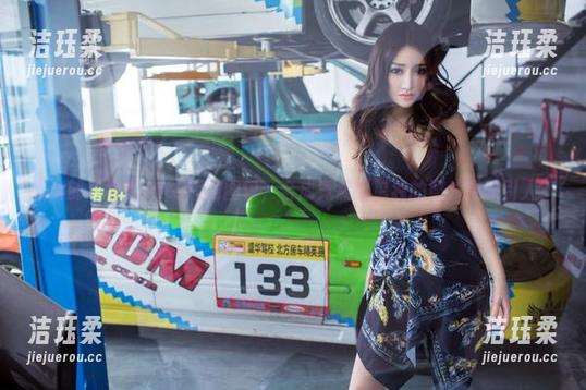推女郎-Rita 推女郎 - 全套Rita短裙图包,合成竟然比单独的照片更吸引人?