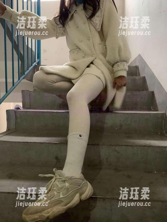 无敌哒小姨妈 微密圈 - 微信朋友圈系列视频第二部分,新版无敌哒小姨妈的最新写真集又回来了!