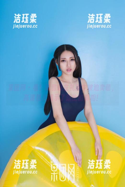 果团网 - 看！莫雅琪在礼服中被迫卖萌，高清照片揭示了逗比的真相！