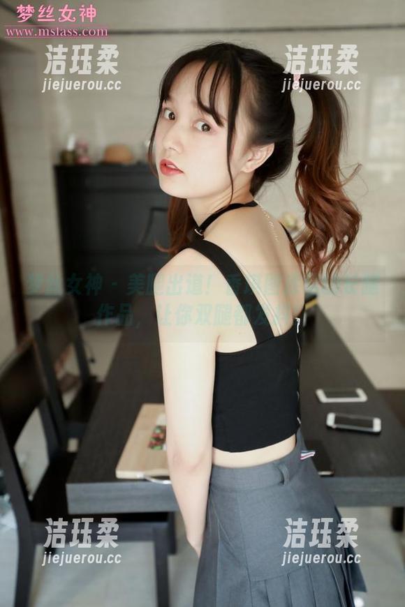 梦丝女神-香琪 梦丝女神 - 美腿出道!香琪图库里的长腿作品,让你双腿都发抖!