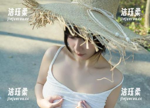 浅安安的歪萌社修女，完全不在天主的光环之下