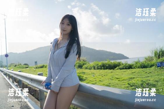 浅安安的巨峰葡萄已经上线，这套图好适合我拿来做屏保，先下载再说吧。