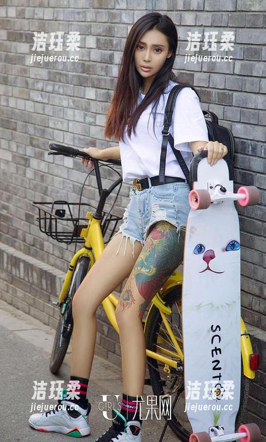 爱尤物-白子嫣 爱尤物 - 白子嫣的高跟鞋大战:图库强调,鞋跟高不代表身高跟不上!