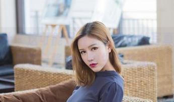 爱蜜社 - 这可能是最无辜的白丝写真,只是萌白酱的一种生活方式?